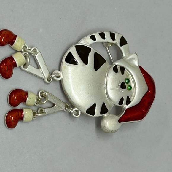 Christmas Cat with Dangle Legs & Red Cap Brooch - Picture 5 of 9